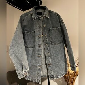Women’s Relaxed Oversized Denim Jacket